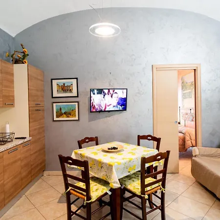 Accogliente Bilocale Posizione Strategica 아파트