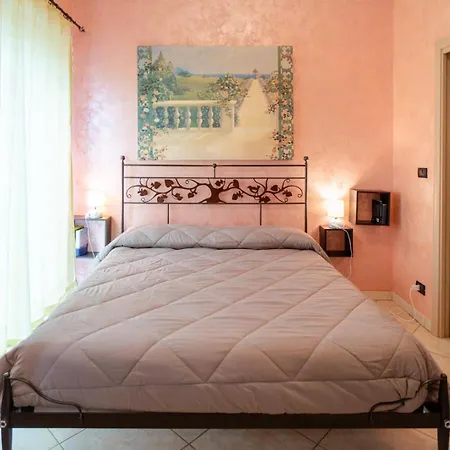 Accogliente Bilocale Posizione Strategica * 몬칼리에리