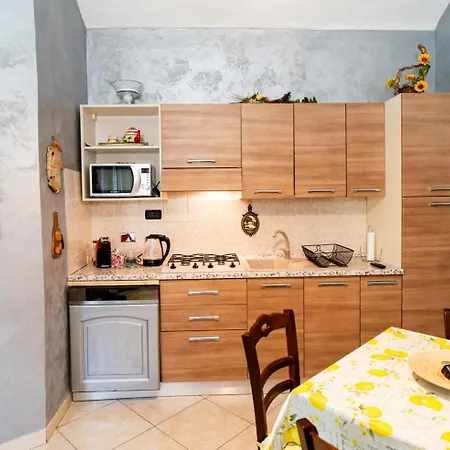 아파트 Accogliente Bilocale Posizione Strategica 몬칼리에리